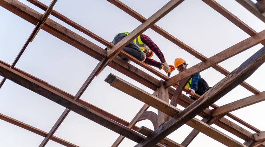 Professional gutter cleaning services in San Benito, TX